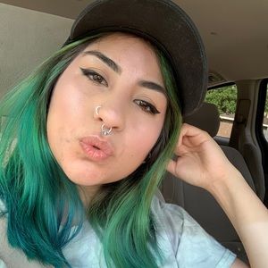 Meet your Posher, Xiomara